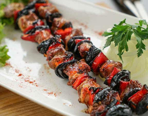 Вкусно House - Шея с черносливом