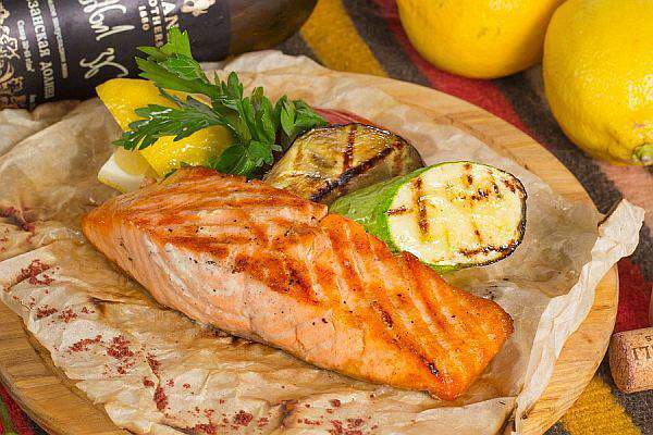 Мушмула - Стейк из семги