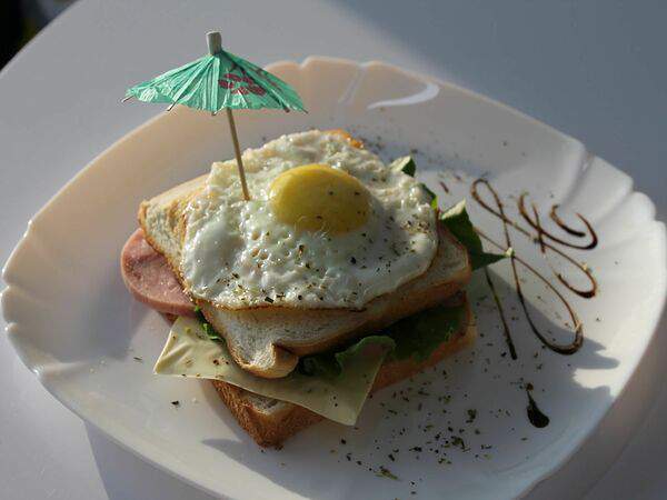 Cactus - Сэндвич Крок-мадам