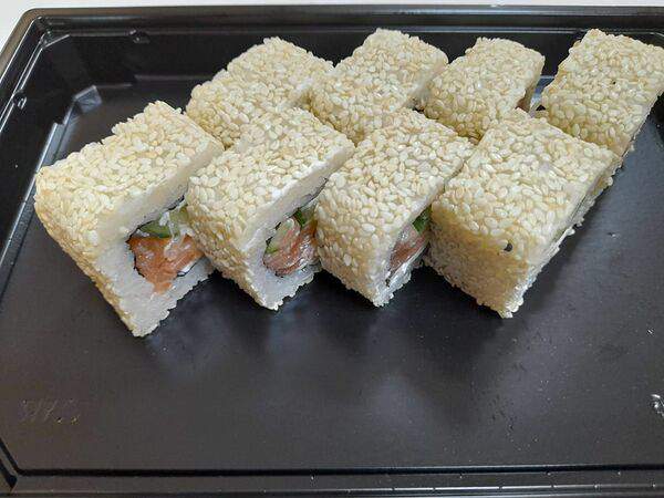 Sushic - Фирменные роллы Филадельфия Спешл