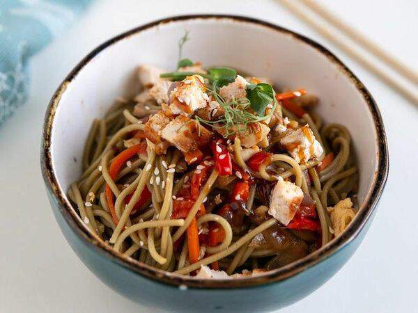 Грин доставка - Соба с куриным филе