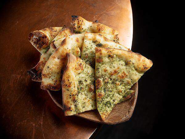 Мона - Фокачча с песто