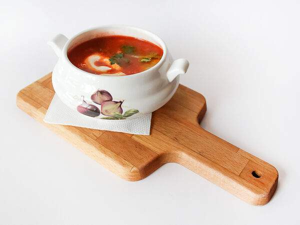 Вареничная №9 - Солянка сборная мясная