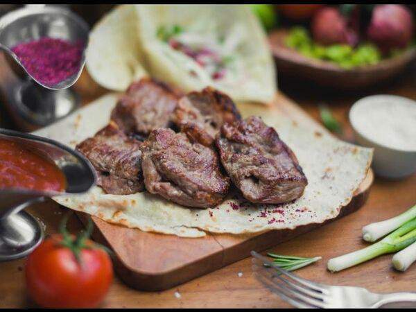 Бакинский дворик - Шашлык из бараньей мякоти