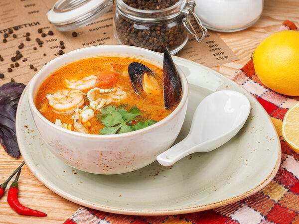 Hanoi City - Суп Том Ям Тале с рисом