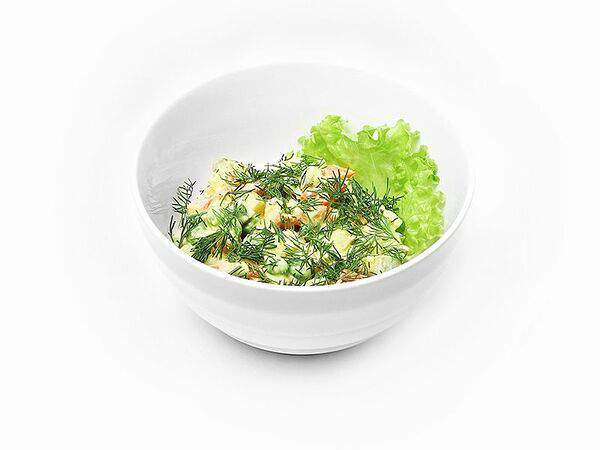 Tulasi Cafe  Туласи Кафе - Оливье с соусом из каперсов