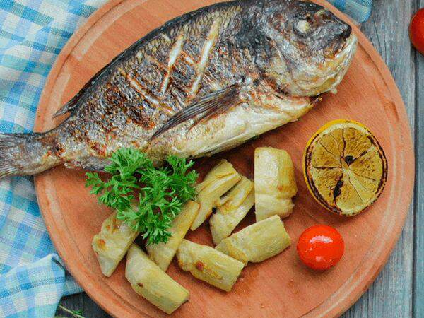 Традиции вкуса - Дорадо с чесноком и петрушкой