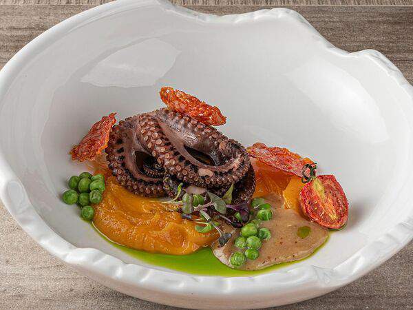 Веранда - Осьминог на гриле с запеченным картофелем