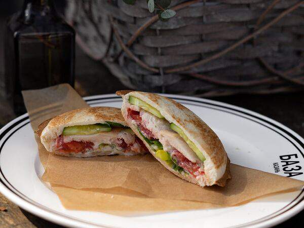 БАЗА - Сэндвич КоКо с копчённой курицей