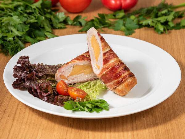 Ресторан Компания - Куриная грудка в беконе