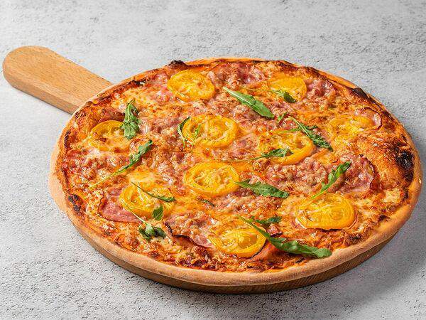 Кацо - Пицца с ветчиной и томатами