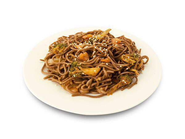 People's food - Лапша Соба с креветками и брокколи