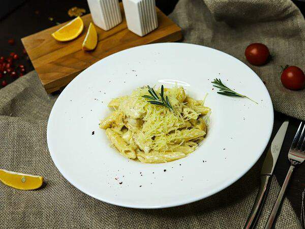 Мангал хауз - Паста с курицей и шампиньонами