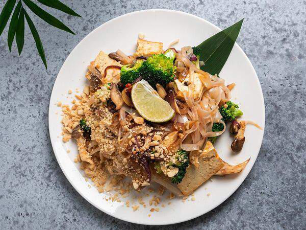 Godzilla Ramen - Вегетарианский Пад Тай