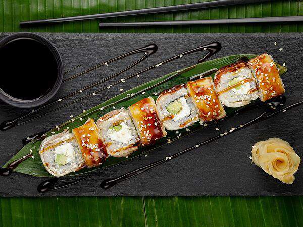 Дочь самурая - Ролл с угрем и авокадо премиум