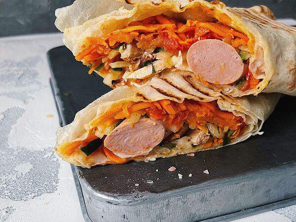 Вкусная Шаурма - Хот-дог в лаваше с мясом