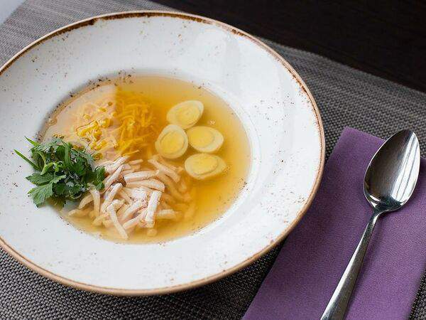 Per se - Куриный бульон с домашней яичной лапшой
