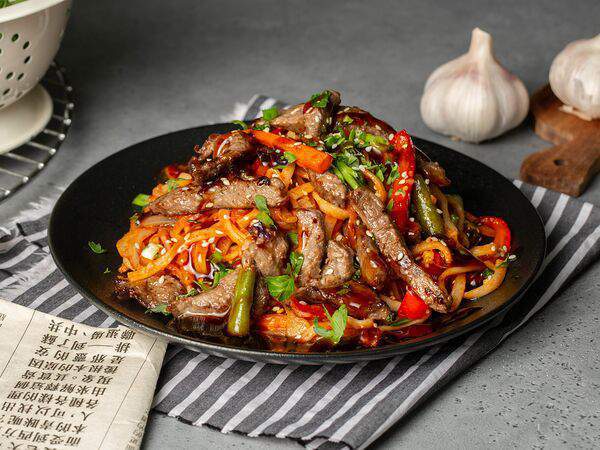 Lunch Box - Вок # BOX Лапша с Говядиной