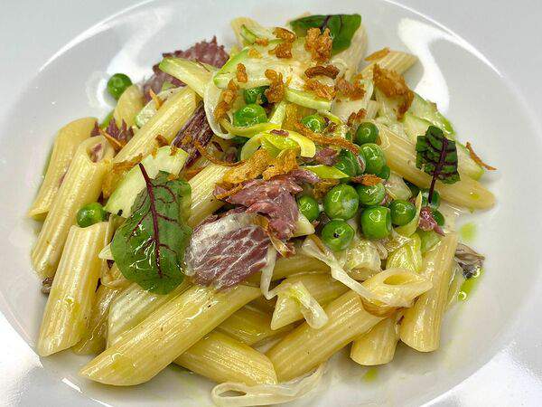 На крючке - Пенне с пастрами