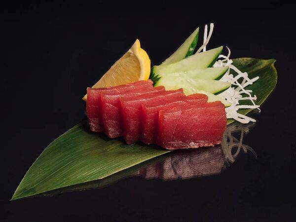 Fish & rice - Сашими с тунцом