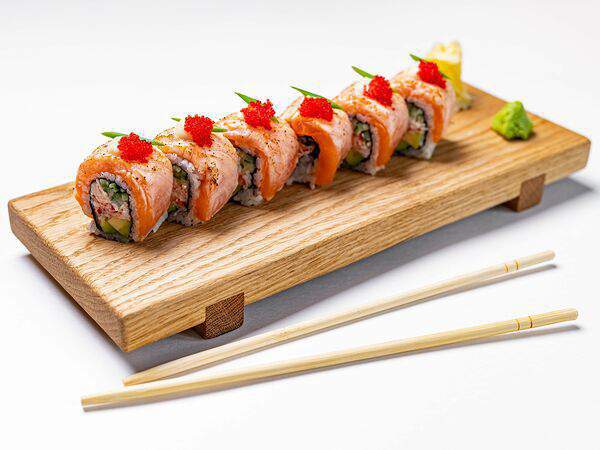 Клево - С крабом и обожженным лососем