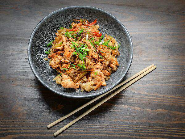 Krug - Вок с лососем