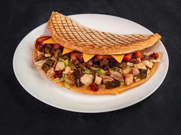 Сosmos - Закрытая пицца Double Meat