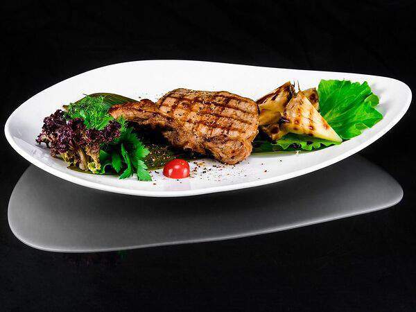 Raymond Rest - Свиная корейка с ананасом