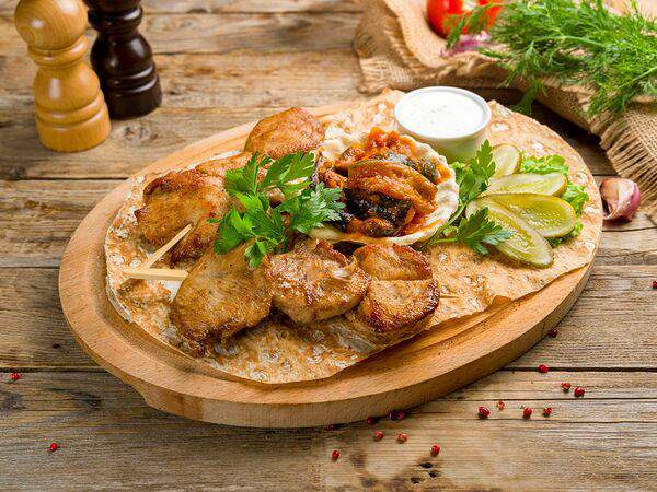 Кафе Лада - Индейка по-гусарски с овощами