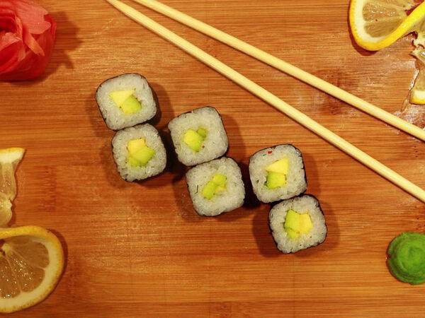 Роял шаурма - Ролл с авокадо