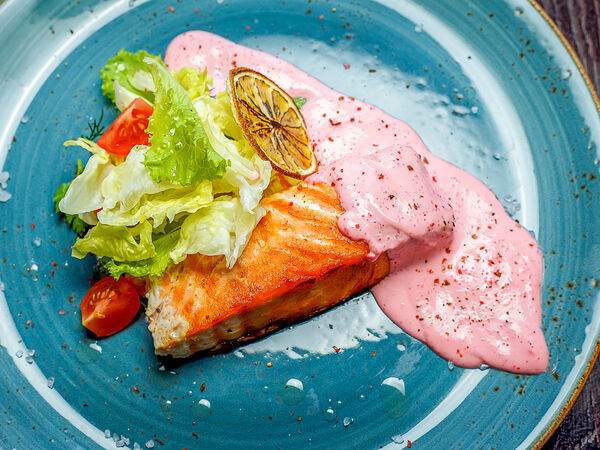 Harat's Irish Pub - Стейк семги