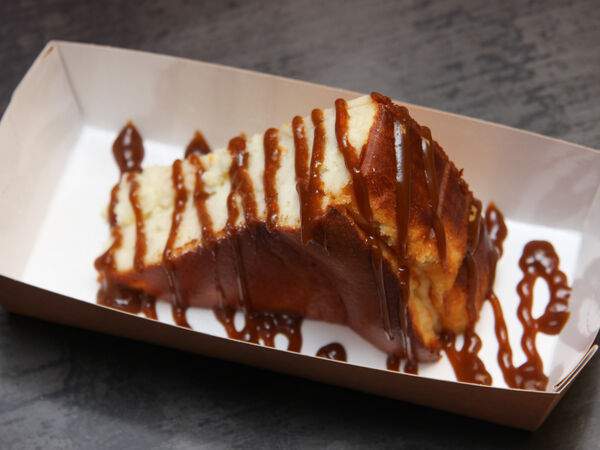 Moo Moo Burgers - Чизкейк Фермерский с карамельным соусом