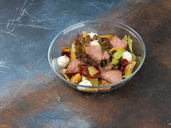 Тема Бар - Салат с ростбифом