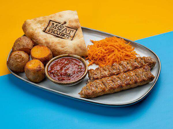 Meat Project - Ланч №1 с люля-кебабом из свинины
