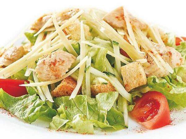 Арт кафе carpe diem - Салат Цезарь с курицей