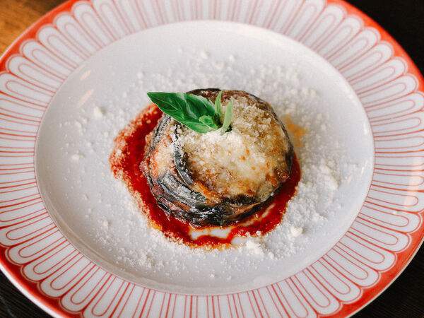 R14 - Баклажаны, запеченные на гриле с пармезаном и моцареллой