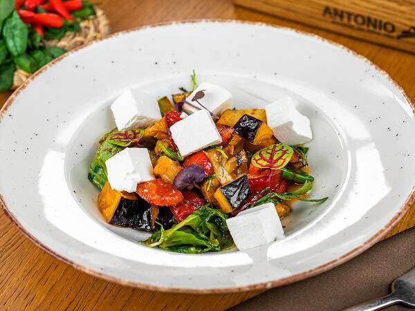 Antonio - Салат из печёных овощей в темпуре