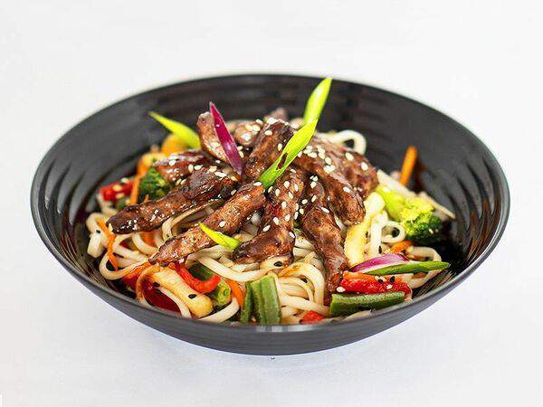 Кимчи - Мраморная говядина в перечном соусе с овощами