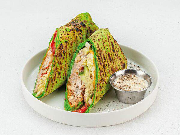 AVO Kitchen & Bar - Shava по особому рецепту со скумбрией-гриль