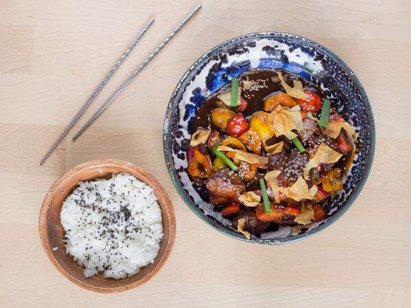 Wong Kar Wine - Говядина Блэк Пеппер с рисом и овощами