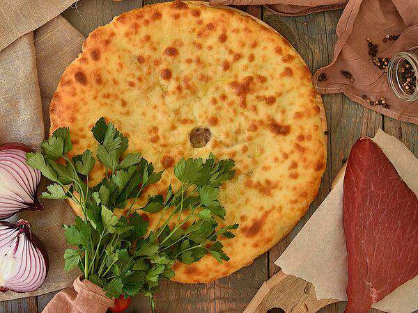 Пироговъ - Осетинский пирог с говядиной