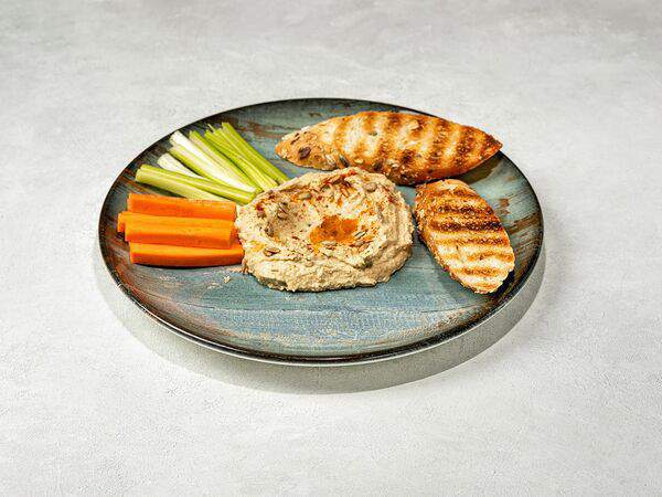 Гастробар Море - Хумус с хрустящими овощами