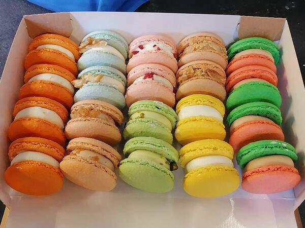 Surf Coffee x Friends - Макарон