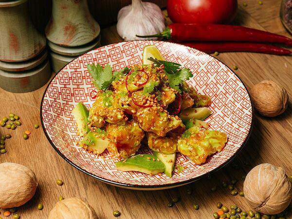 Южанин - Попкорн из креветок на авокадо со сладким васаби