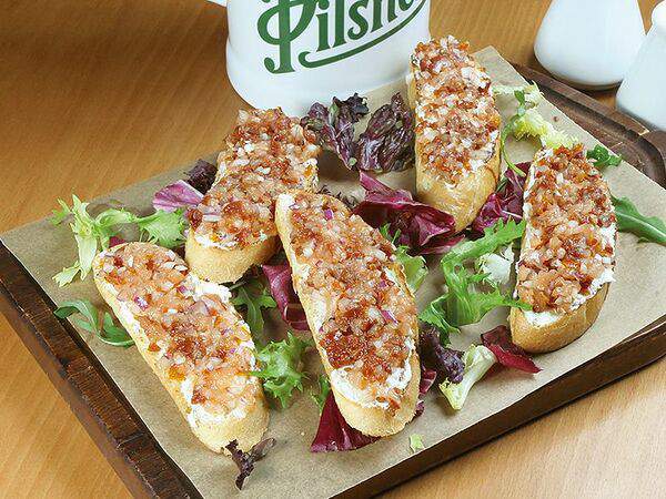 Пилзнер - Брускетты с лососем