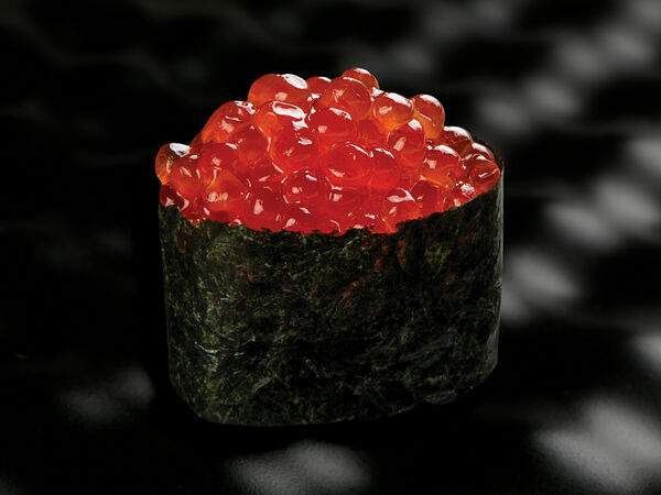 Mio - Суши с красной икрой