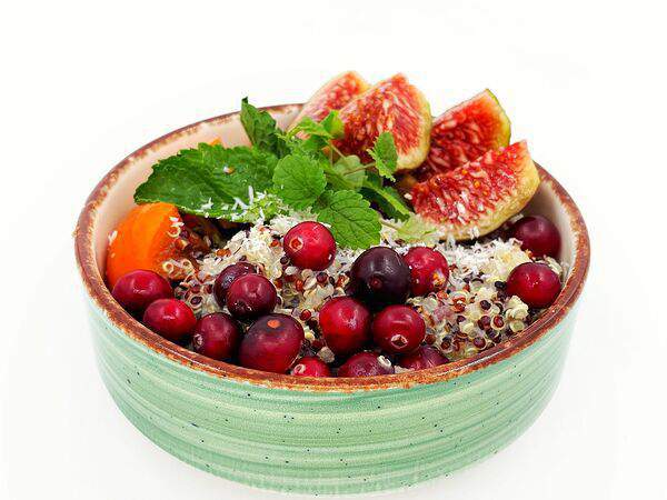 Organic Origin - Киноа боул с топпингами на Ваш выбор