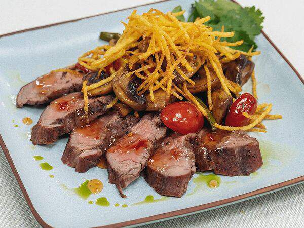 Салтанат сарайы - Тёплый салат из говядины