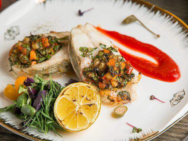 Nar & Sharab - Муксун с овощами