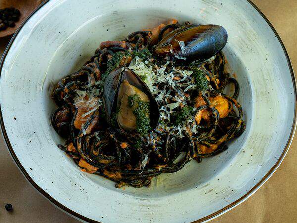 Baker Street 221b - Паста Нери с морепродуктами